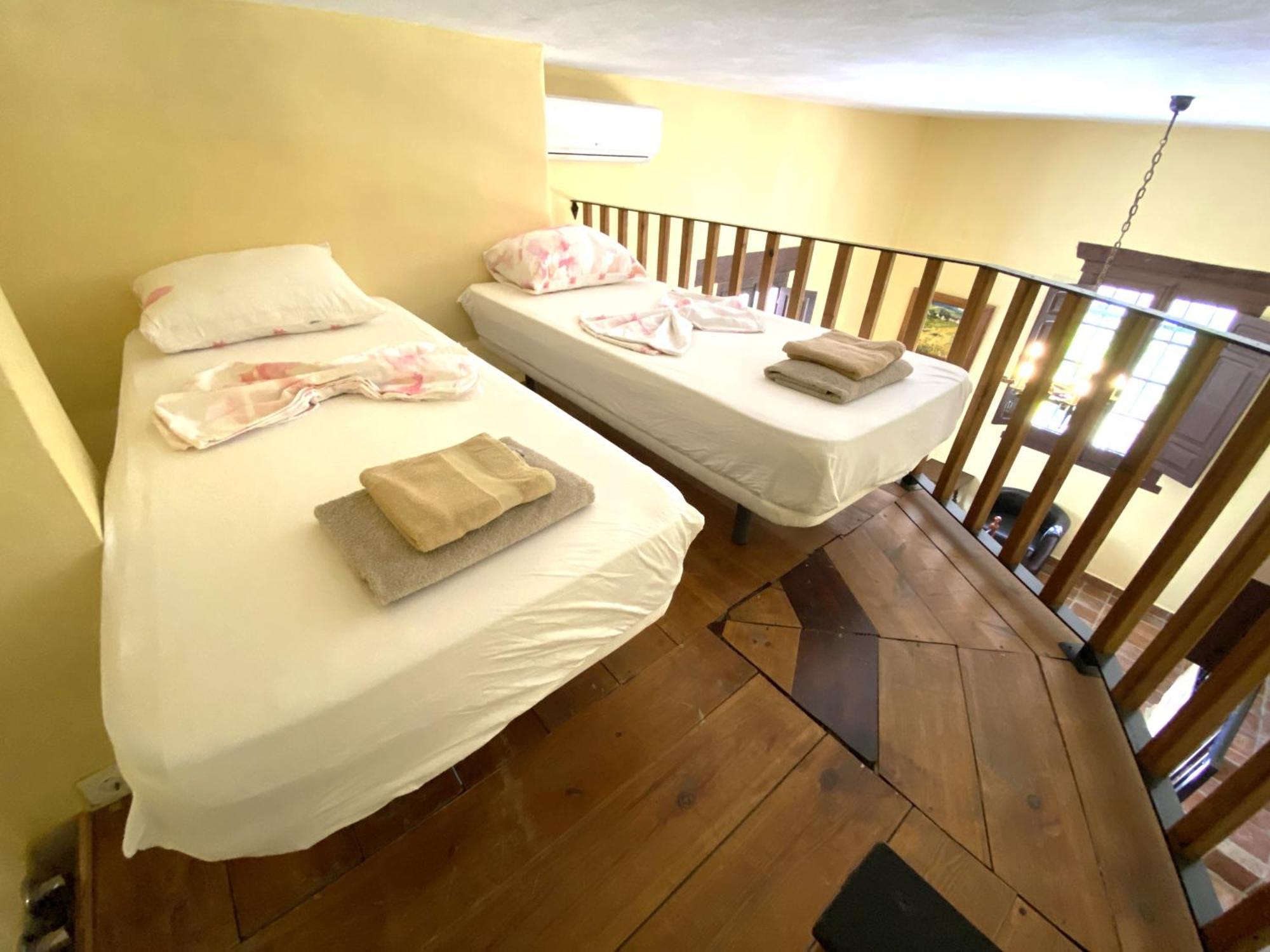 Castle Tower Apartment In Rural Holiday Park 'Bernard' Толокс Екстер'єр фото
